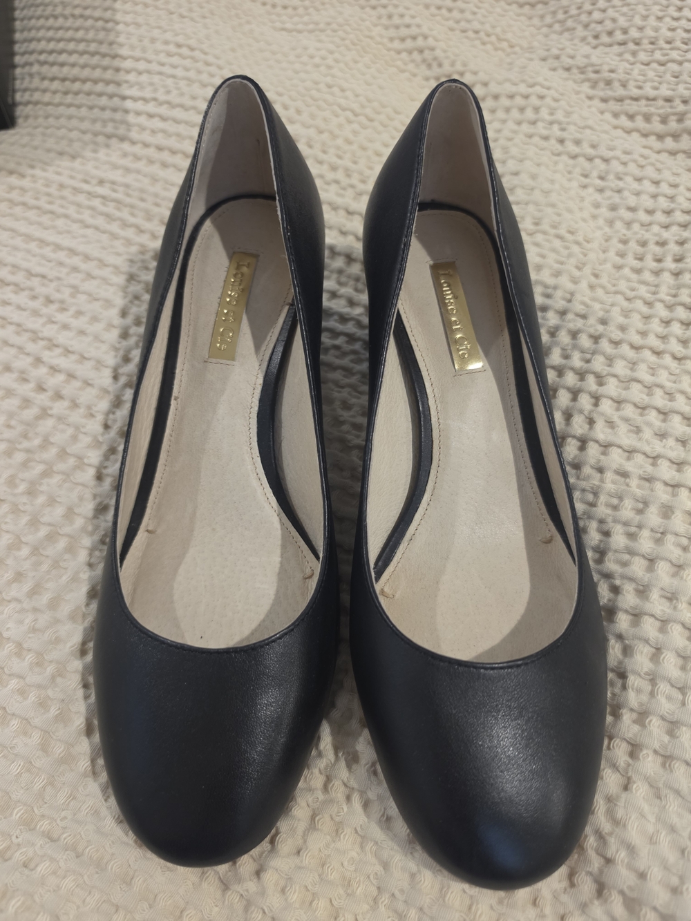 Louise Et Cie Black Round-Toe Ballet Pumps